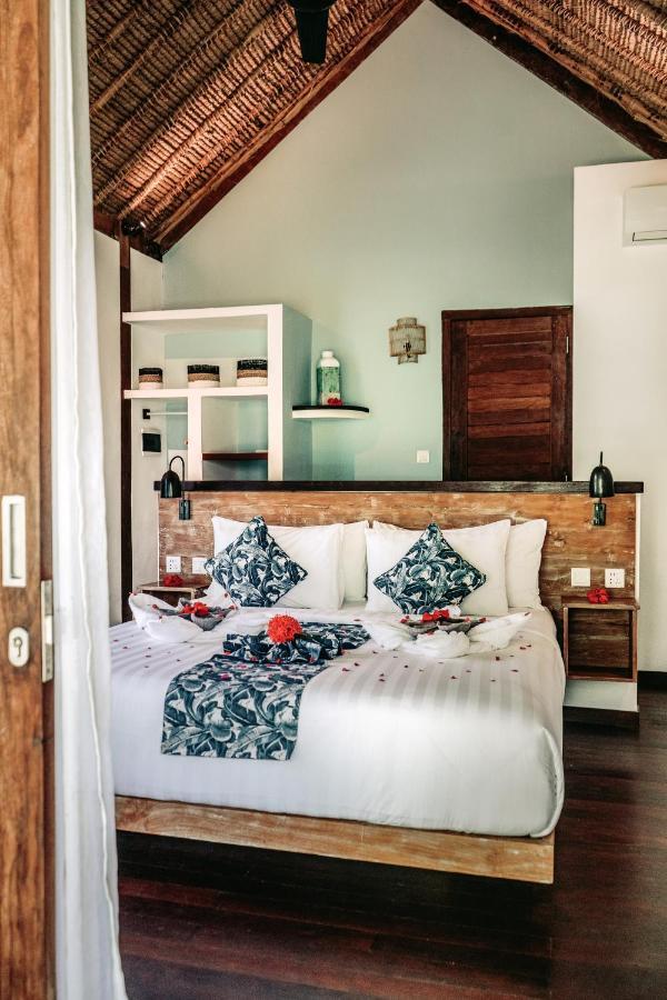 Segara Lombok Beach Resort Selong Belanak Eksteriør bilde