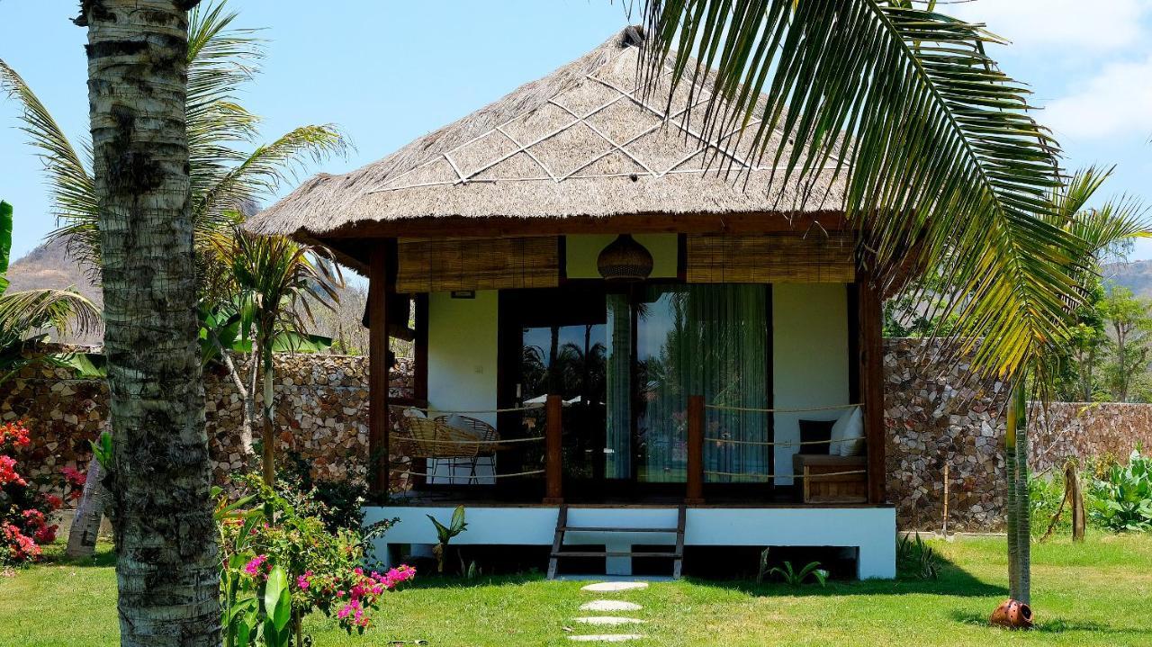 Segara Lombok Beach Resort Selong Belanak Eksteriør bilde